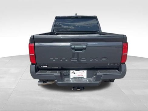 Used 2024 Toyota Tacoma TRD Off-Road AWD/4WD image 4