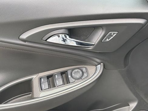 Certified 2022 Chevrolet Malibu LT w/ Leather Package FWD image 19