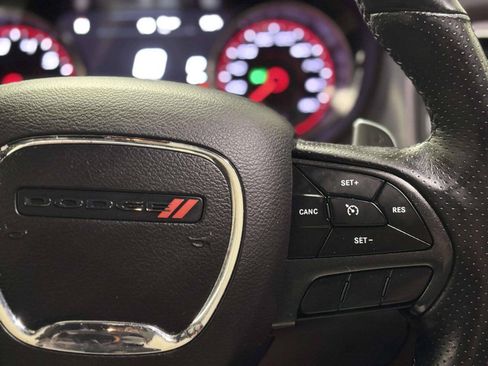 Used 2019 Dodge Charger Scat Pack w/ Dynamics Package RWD image 32