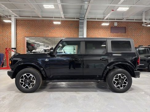 Used 2022 Ford Bronco Outer Banks image 4