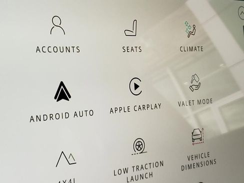 New 2026 Land Rover Defender 110 S image 25