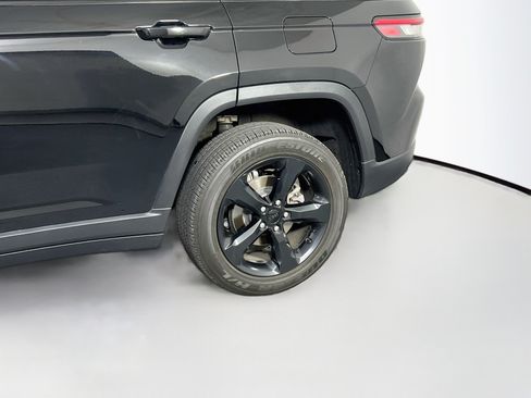 Used 2023 Jeep Grand Cherokee Altitude AWD/4WD image 30