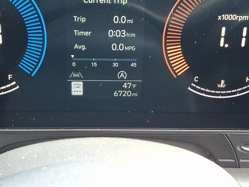 Certified 2025 Hyundai Kona SE image 19