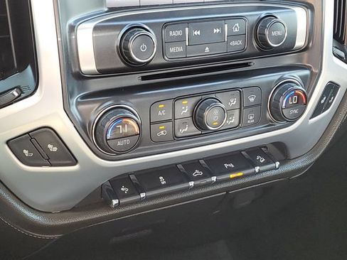 Used 2016 GMC Sierra 2500 SLT w/ Suspension Package, Off-Road AWD/4WD image 20