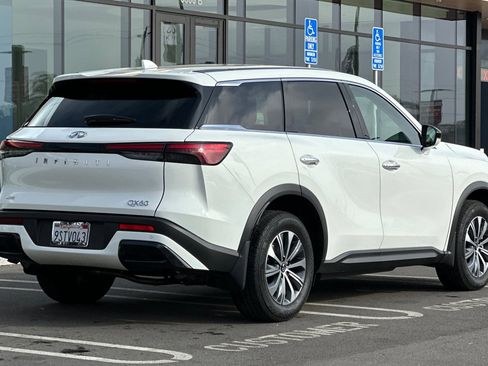 Certified 2025 INFINITI QX60 Pure image 4