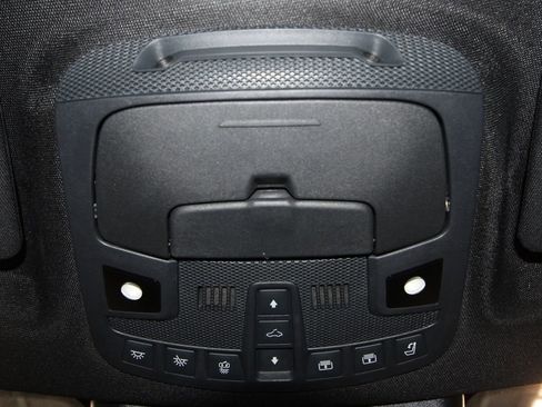 Used 2024 Lincoln Navigator L Reserve image 23