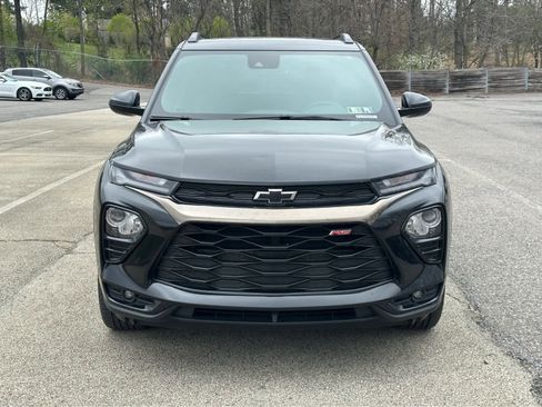 Used 2023 Chevrolet TrailBlazer RS w/ Sun and Liftgate Package image 2