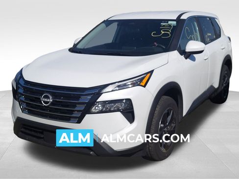 Used 2025 Nissan Rogue SV image 1