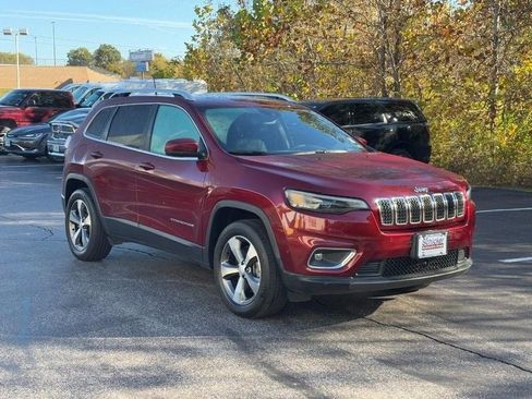 Used 2021 Jeep Cherokee Limited image 2