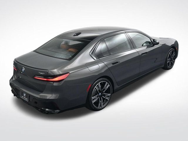 New 2026 BMW 760i xDrive AWD/4WD image 32