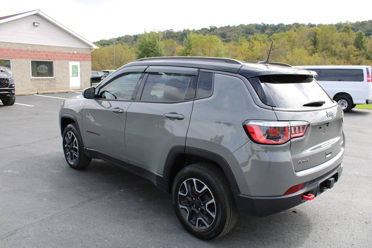 Used 2019 Jeep Compass Trailhawk w/ Leather Interior Group AWD/4WD image 4