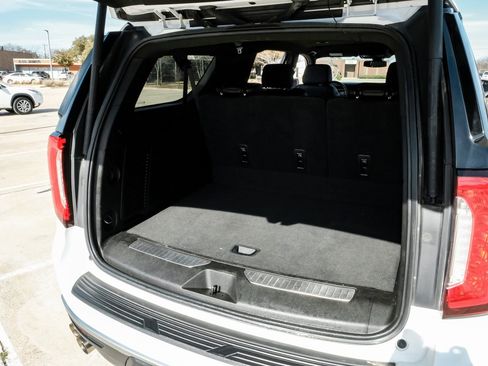 Used 2021 GMC Yukon XL Denali image 64