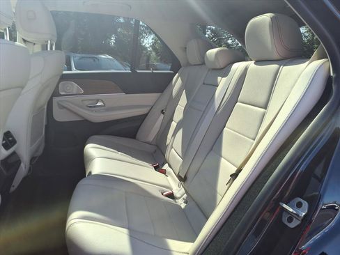 Used 2022 Mercedes-Benz GLE 350 4MATIC image 10