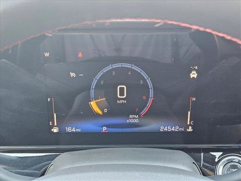 Used 2025 Chevrolet Trax RS FWD image 11