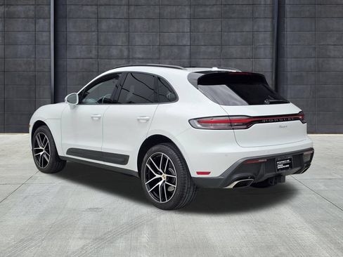 Used 2026 Porsche Macan AWD/4WD image 3
