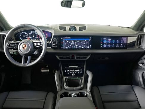 New 2026 Porsche Cayenne GTS AWD/4WD image 22