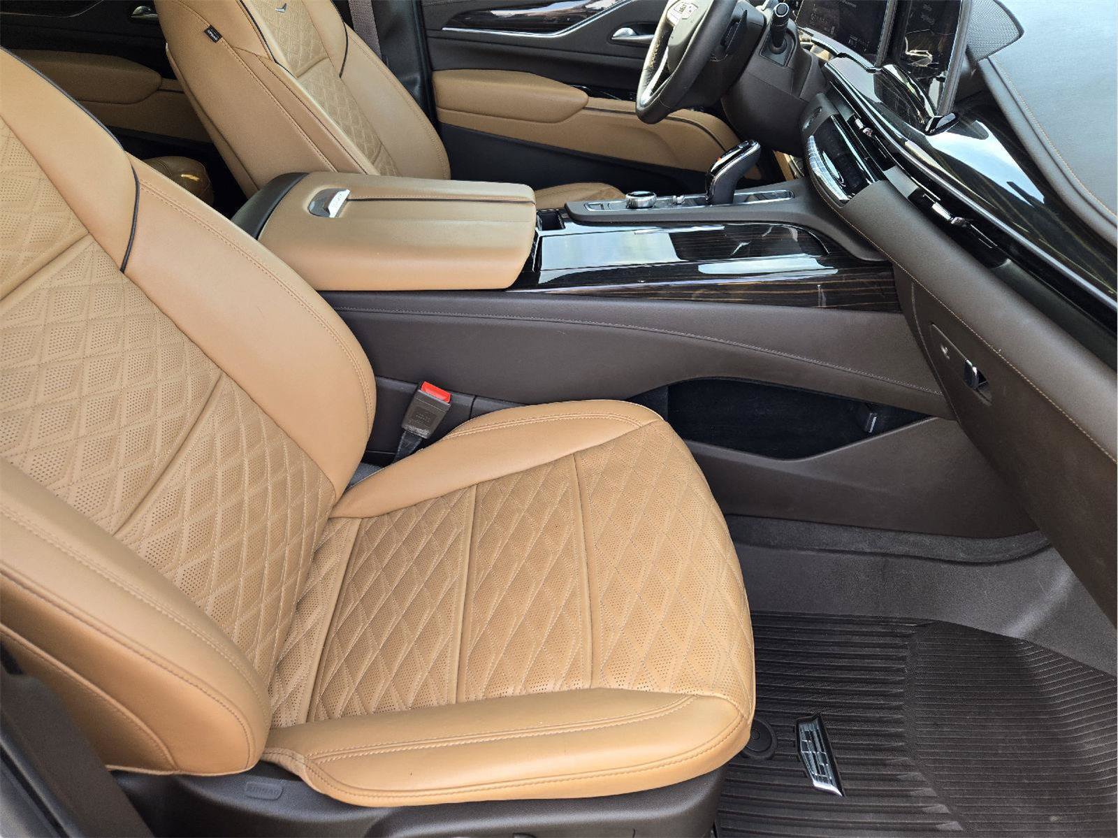 Used 2024 Cadillac Escalade Sport w/ Touring Package AWD/4WD image 13
