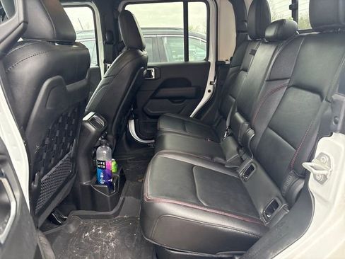 Used 2023 Jeep Gladiator Rubicon w/ LED Lighting Group image 9