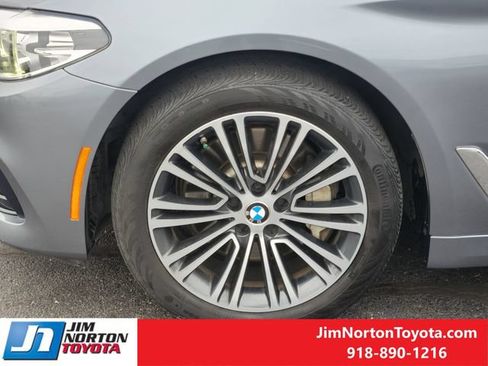 Used 2019 BMW 530i RWD image 13