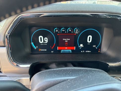 Used 2021 Ford F150 Lariat image 2