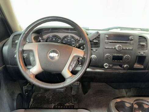 Used 2009 Chevrolet Silverado 1500 LT w/ Power Pack Plus AWD/4WD image 15