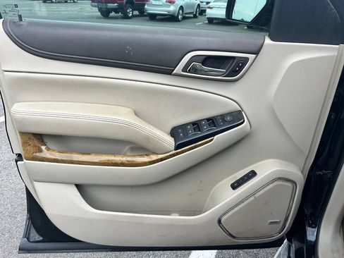 Used 2017 GMC Yukon XL Denali w/ Open Road Package AWD/4WD image 18