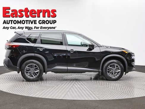 Used 2023 Nissan Rogue S AWD/4WD image 4