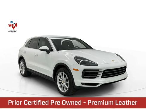 Used 2019 Porsche Cayenne Sport Utility 4D image 1