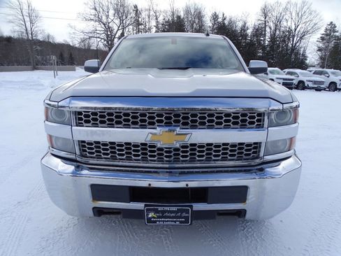 Used 2019 Chevrolet Silverado 2500 LT image 3