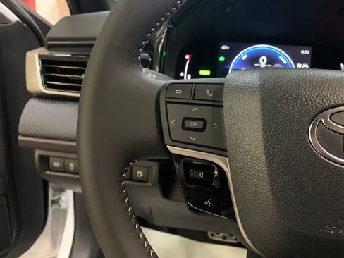 New 2026 Toyota Camry SE FWD image 26