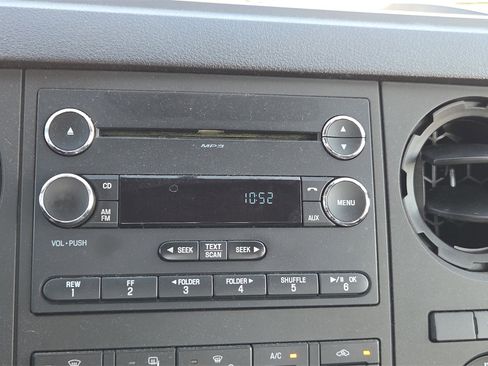 Used 2015 Ford F350 XL w/ Power Equipment Group image 10