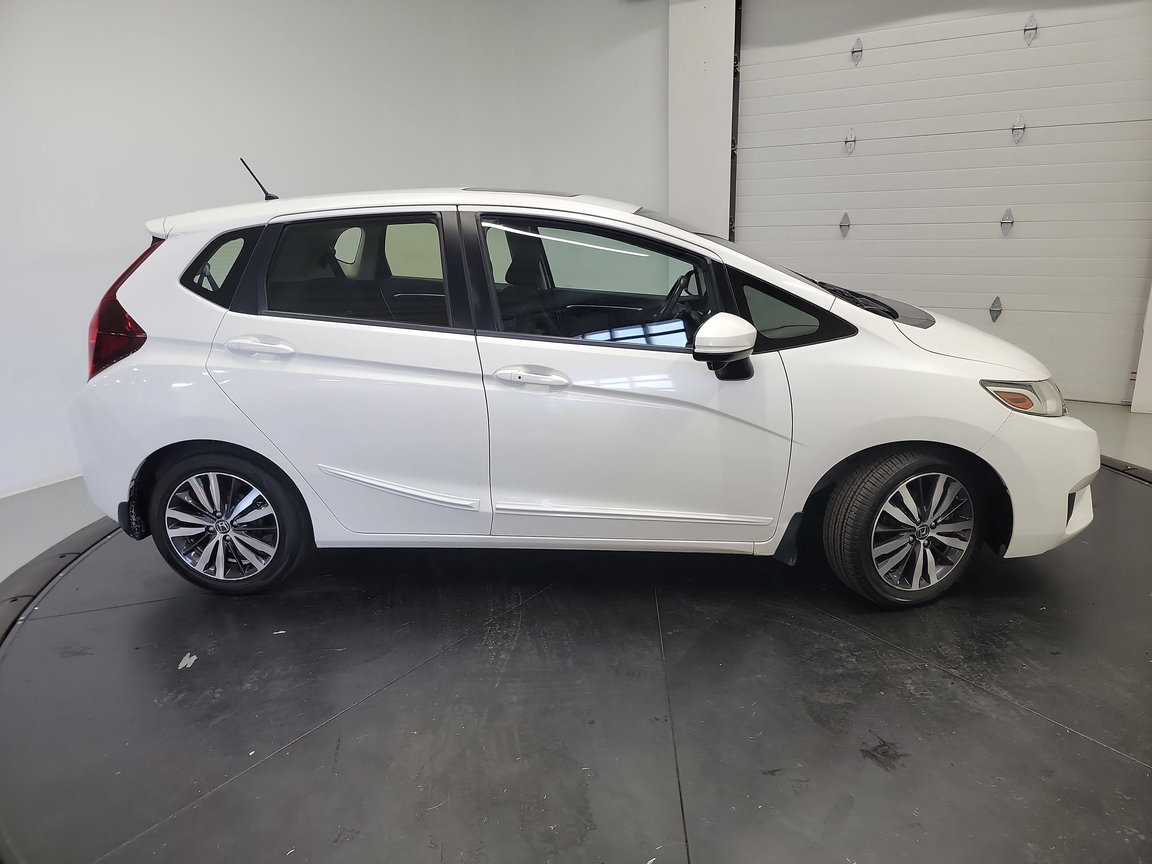 Used 2016 Honda Fit EX image 11
