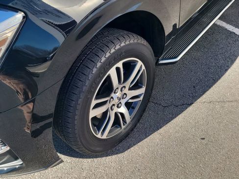 Used 2022 Ford Expedition Max Limited image 9