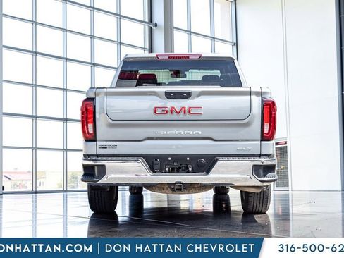 Used 2025 GMC Sierra 1500 SLT AWD/4WD image 21