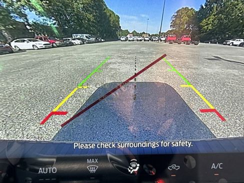 New 2025 Ford Maverick XL image 28