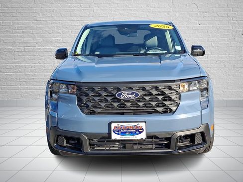 Used 2025 Ford Maverick XLT w/ XLT Luxury Package image 2