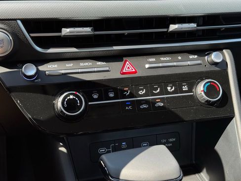 Used 2025 Hyundai Sonata SE image 25