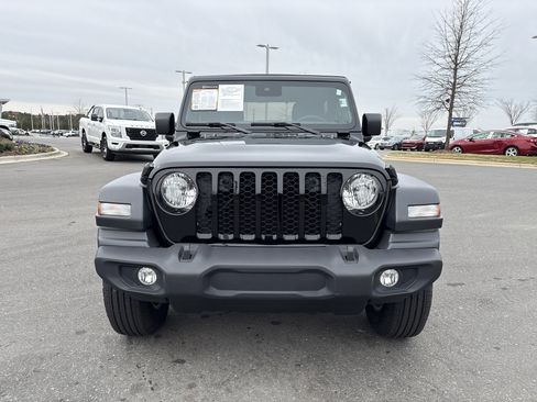 Certified 2024 Jeep Wrangler Sport S image 3