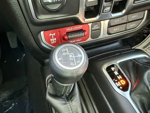 New 2025 Jeep Gladiator Mojave w/ Convenience Group image 22