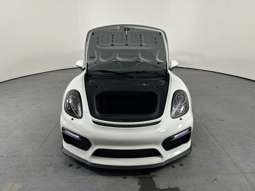 Certified 2016 Porsche Cayman GT4 RWD image 30
