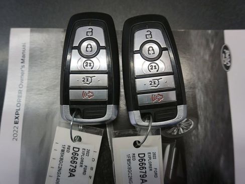 Used 2022 Ford Explorer ST w/ Equipment Group 401A AWD/4WD image 21