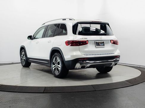 Certified 2026 Mercedes-Benz GLB 250 4MATIC image 24
