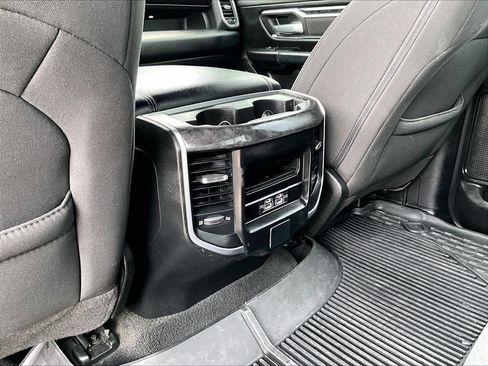 Used 2024 RAM 1500 Big Horn AWD/4WD image 35
