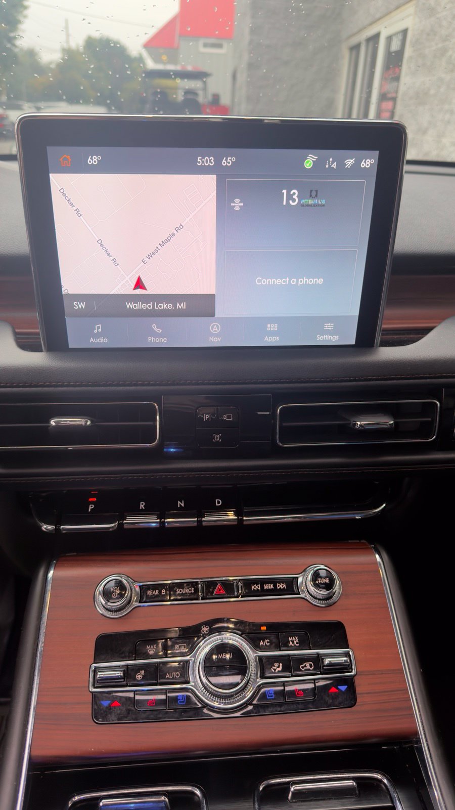 Used 2023 Lincoln Aviator Reserve w/ Elements Package Plus AWD/4WD image 13