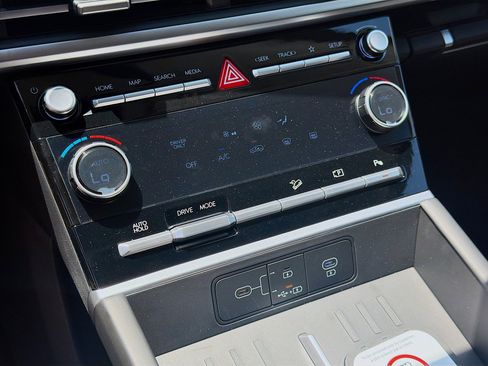 New 2026 Hyundai Santa Fe SE FWD image 12