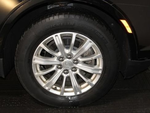 Used 2019 Cadillac XT5 FWD image 19