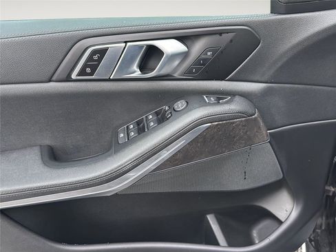 Used 2022 BMW X5 xDrive40i w/ Premium Package image 9