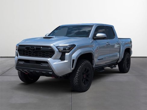 Certified 2026 Toyota Tacoma TRD Sport w/ TRD Sport Premium Package AWD/4WD image 2