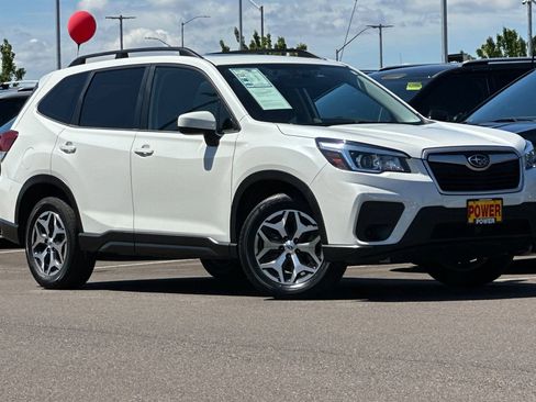 Used 2020 Subaru Forester Premium AWD/4WD image 2