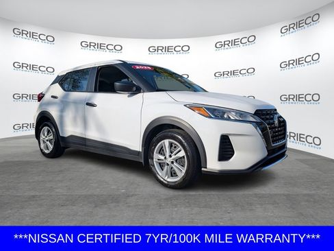 Certified 2025 Nissan Kicks Play S image 1
